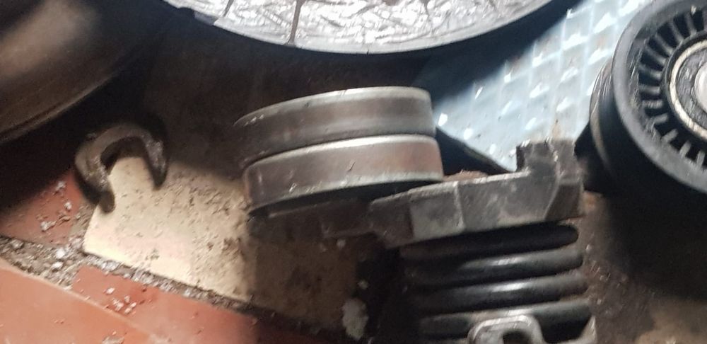 Продам сцепление рав 4