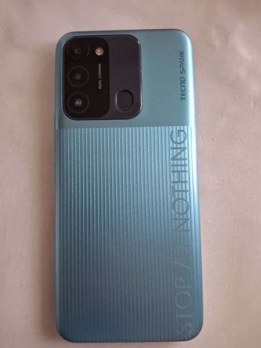 Tecno Spark Go 2022 (32 ГБ)
