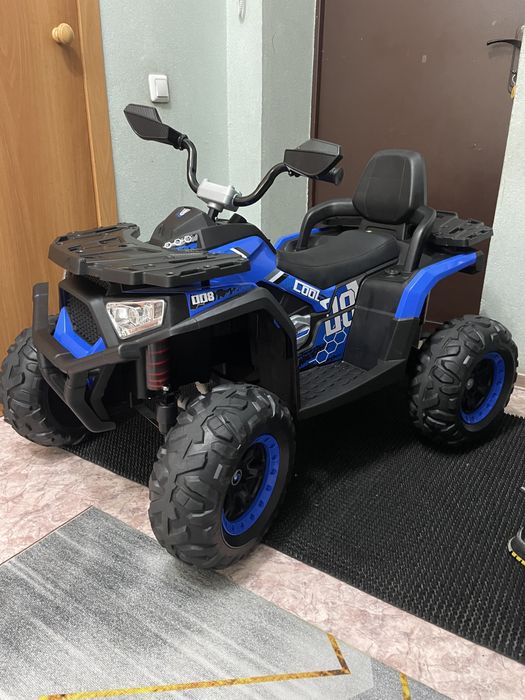 Продам машинкуууууууу