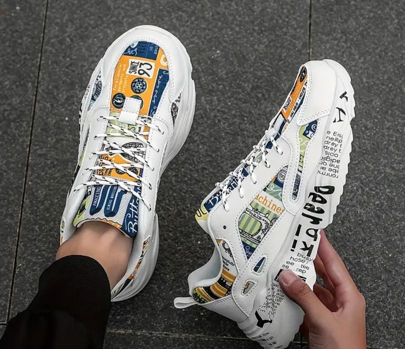 Кроссовки новые размер 41