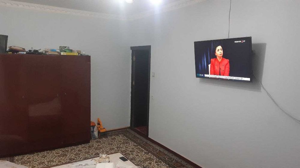 Урганч шахарнинг 6-дахасида 1 хонали квартира сотилади