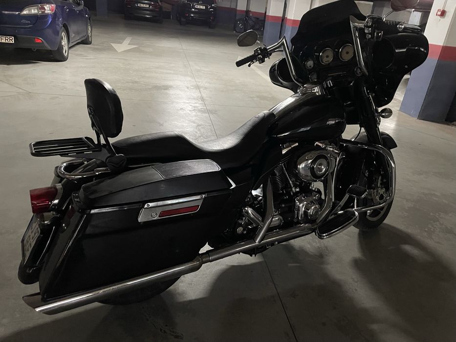 Street Glide FLHX