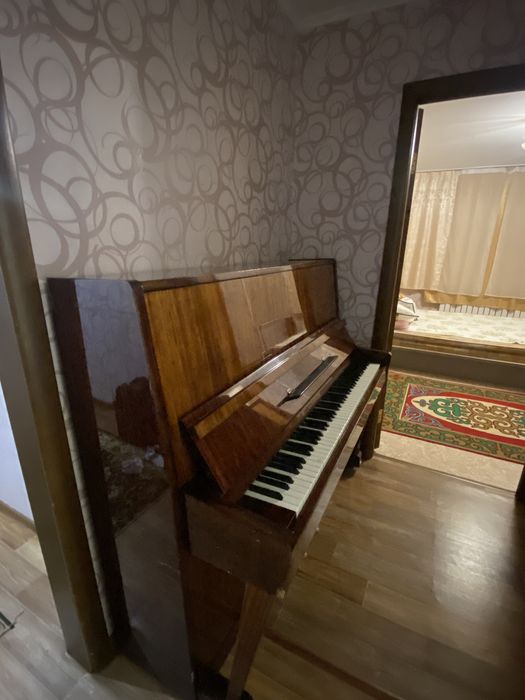 Продам хорошую пианину