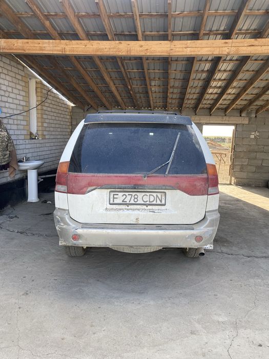 Митсубиси Монтеро спорт