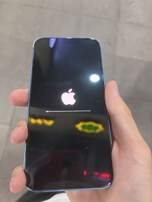 Продам Iphone 13 256gb
