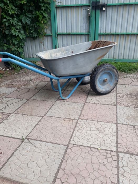 Продам тележку мощная.