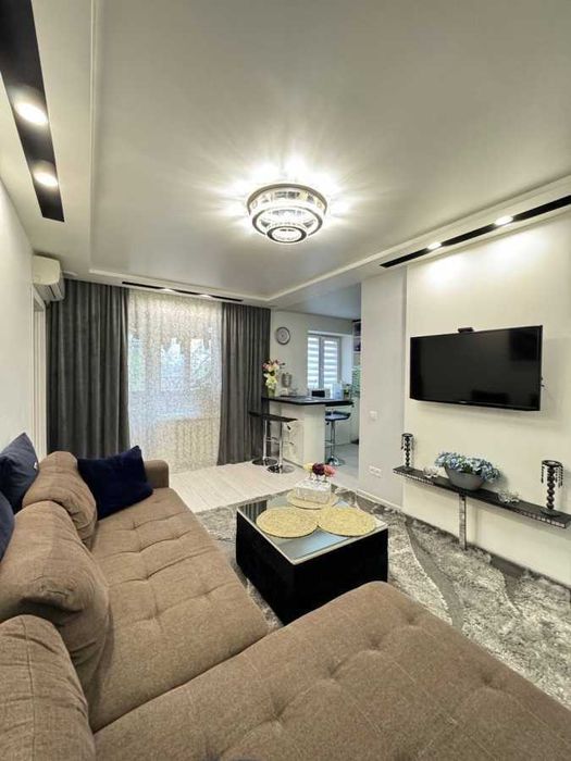 Дава се под наем Двустаен апартамент в София, Манастирски ливади - 67 кв.м за 700 € - Снимка #1