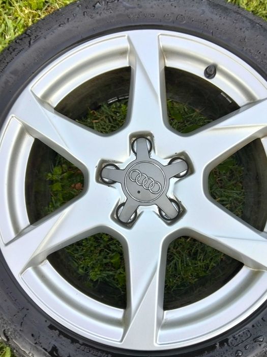 Vând jante audi A4 R17 + anvelope Hankook vara an 2023