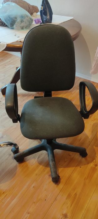 Продам компьютерные кресла дёшево