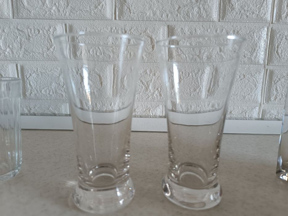 Стеклянные стаканы