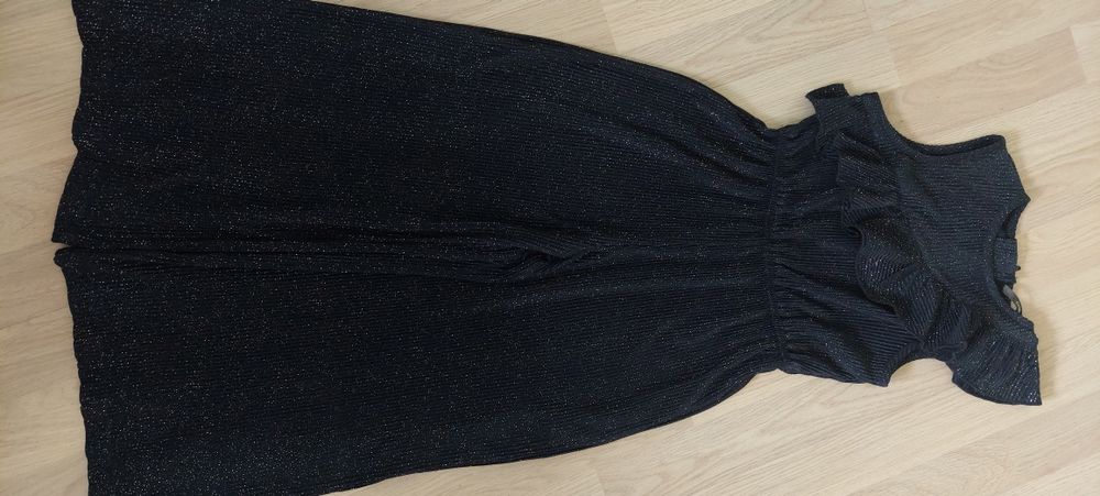 George, Clementine (САЩ) рокля и гащеризон за повод 5-6 г., като нова