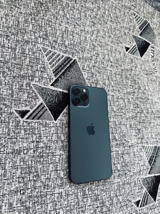 Продается 12 про макс