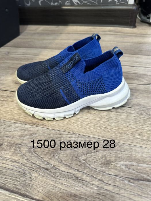 Продам детскую обувь