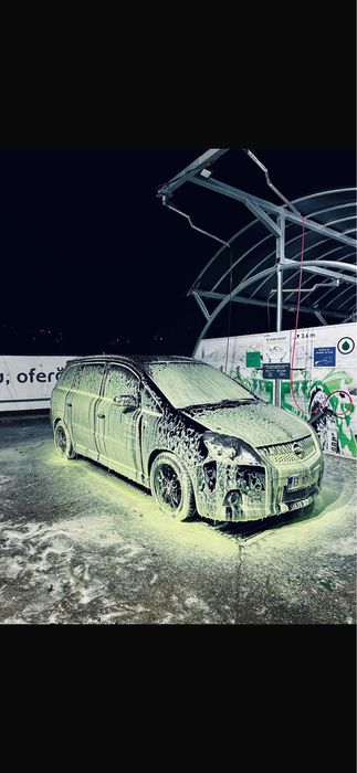 Opel Zafira  b Opc