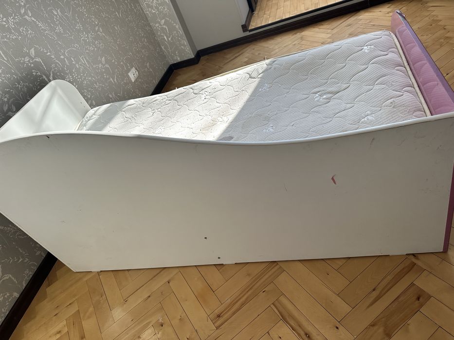 Продам кровать детскую