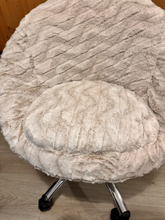 Vand scaun birou achizitionat din Mobexpert