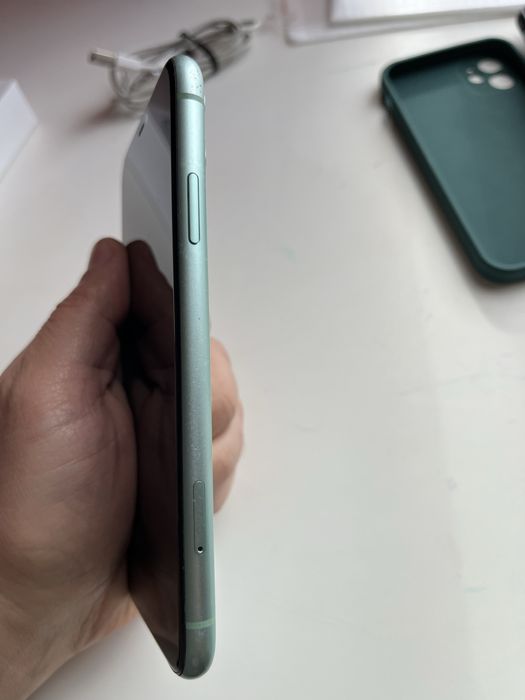 Iphone 11 64 gb baterie 80%