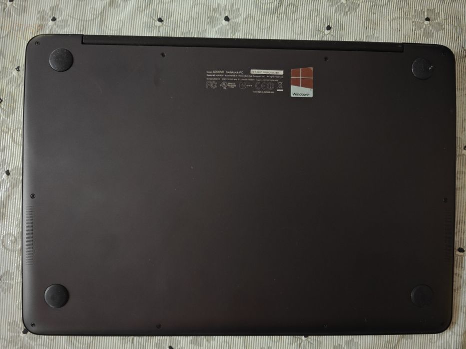 Продава лаптоп ултрабук ultrabook Asus UX305C