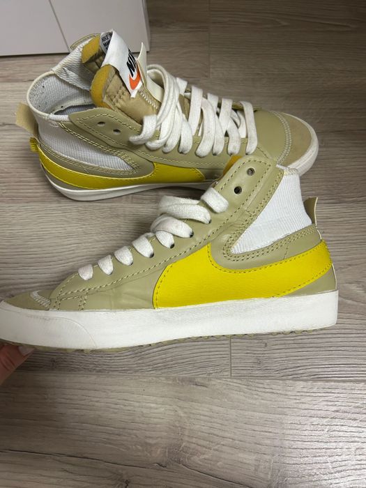 Adidasi Nike blazer mid marimea 45