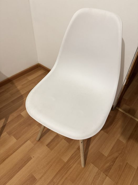 продам стол и стулья