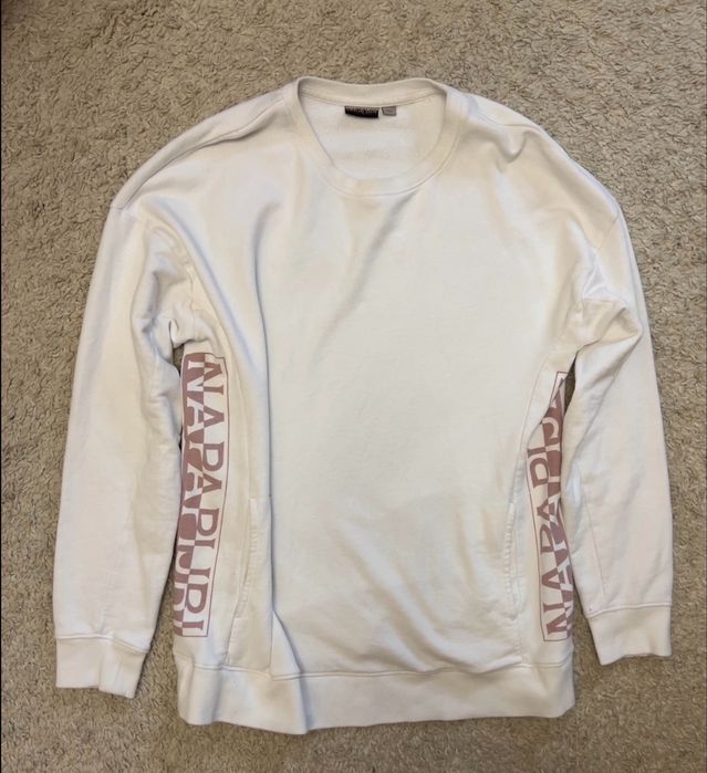 Hugo , различни дрехи Промоция