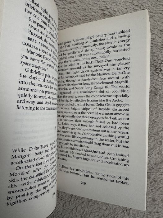 Dan Brown 2-Book Set: Deception Point / Inferno by Dan Brown
