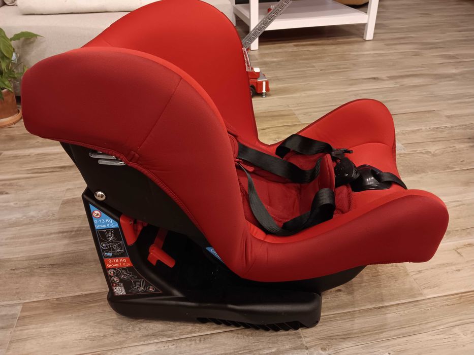 Chicco Столче за кола 0-18 кг. COSMOS RED PASSION