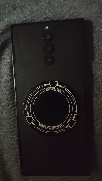 Vând Red Magic 8 pro