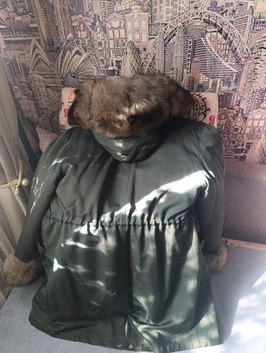 Продам парку в хорошем состоянии