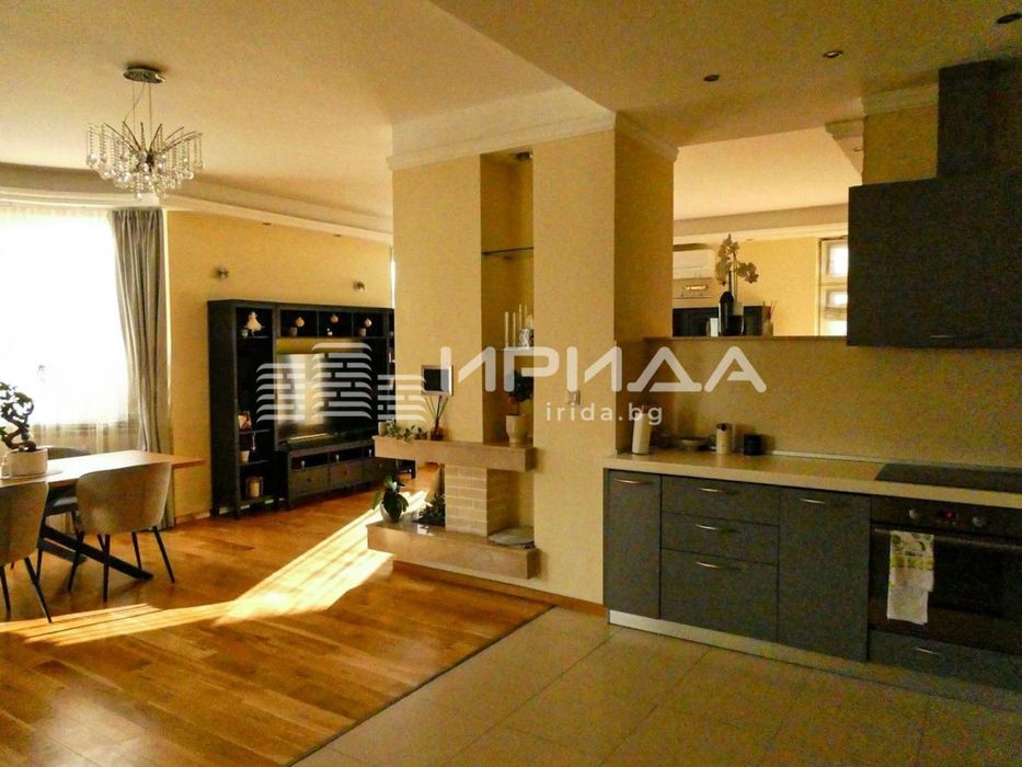 Мезонет В София,Топ Център