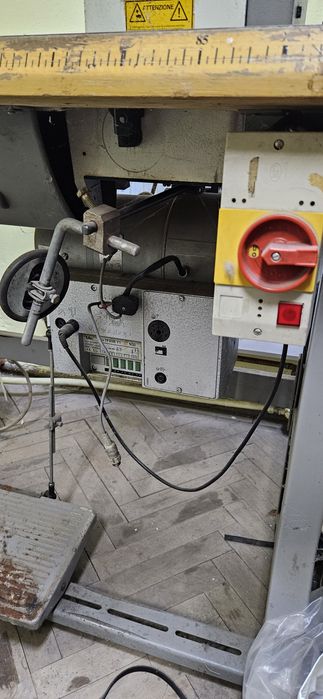 Masina de cusut pfaff