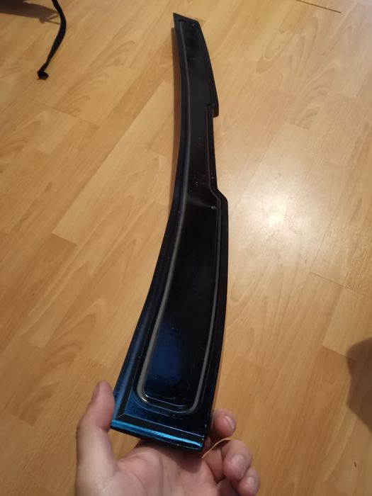 Eleron lip codita luneta BMW Seria 5 E60 negru lucios sport