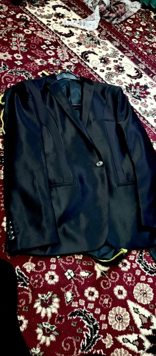 Продается Костюм