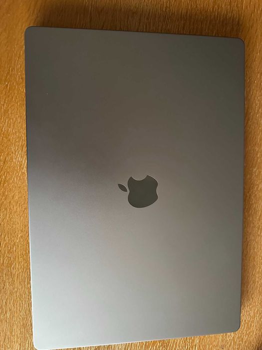 16.2’Macbook Pro 16 2021 M1 Pro/16GB Ram/512GB SSD