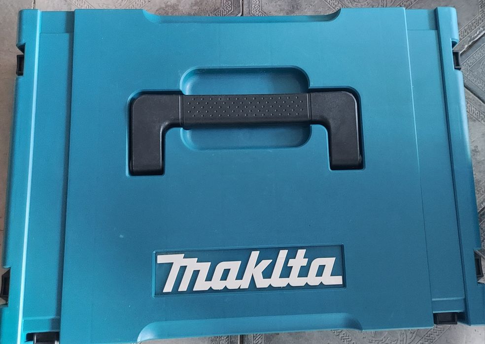 Набор инструментов макита