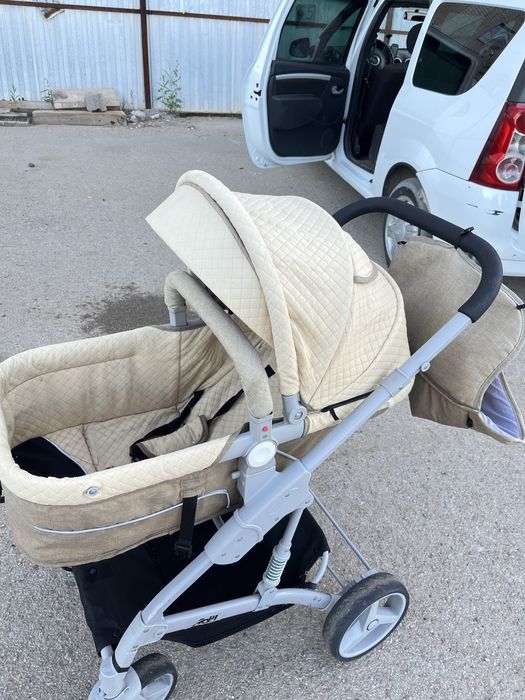 Продам детскую коляску