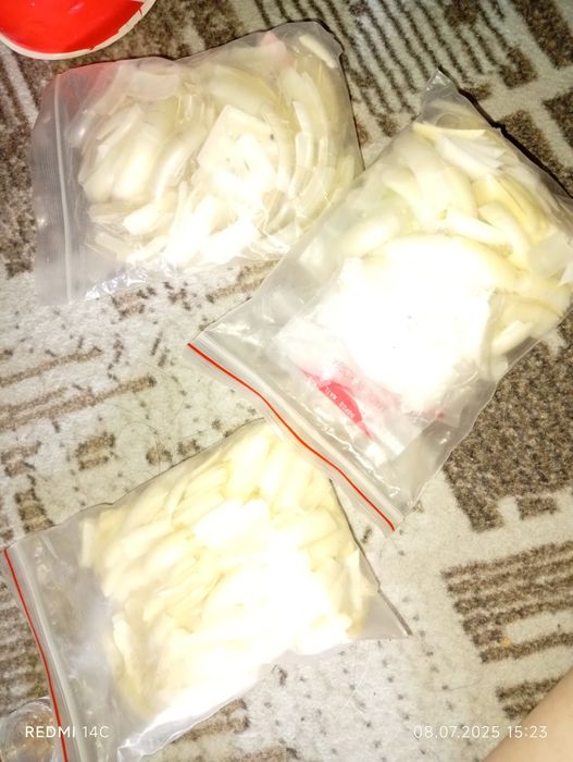 Для наращивания ногтей.