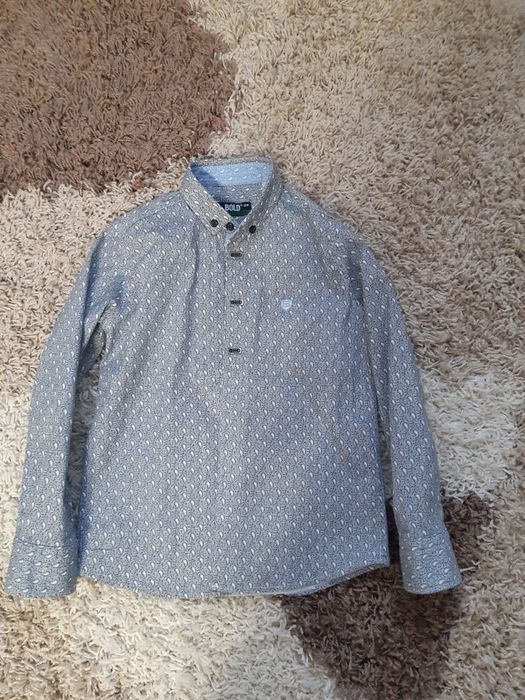 Продам рубашку на мальчика