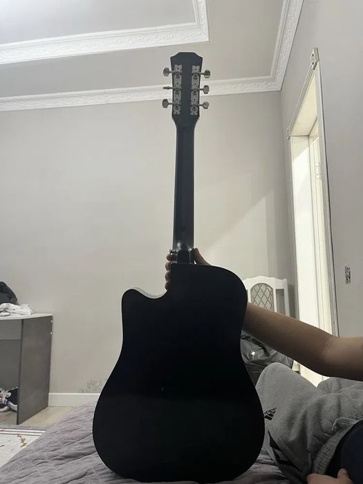 Гитара акустика сатылады