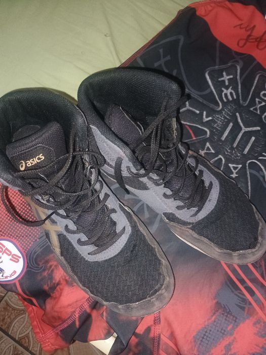 Борцовки 41и5+ 2трика от45кг до 60кг