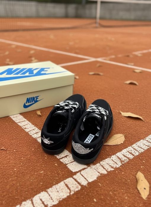 Jordan 1 Low x Travis Scott Black Phantom