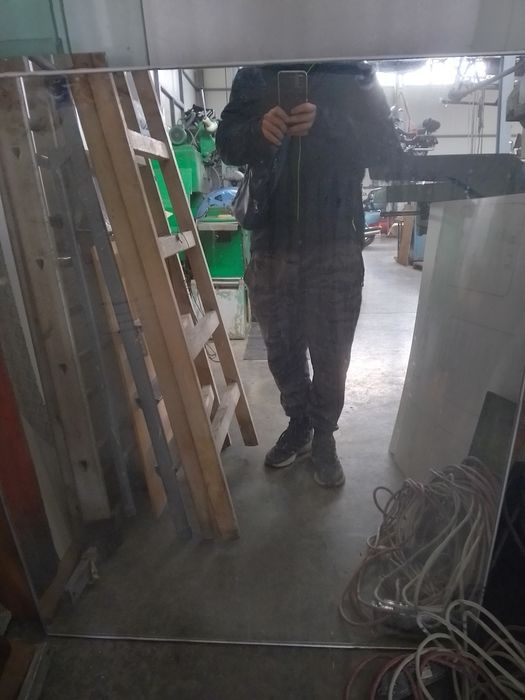 Хубаво огледало с рамка