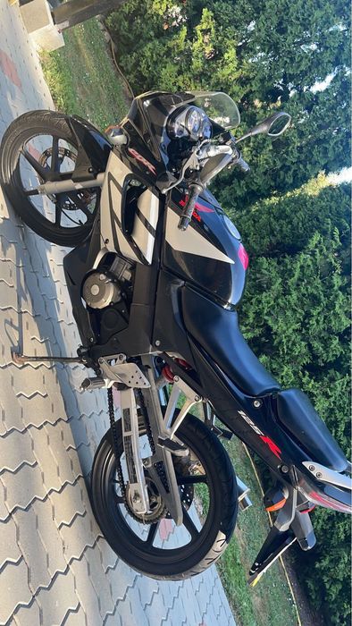 Motor Honda CBR 125