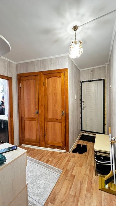 Екі бөлме үи сатылады