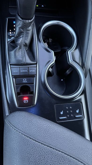 Продам камри     70