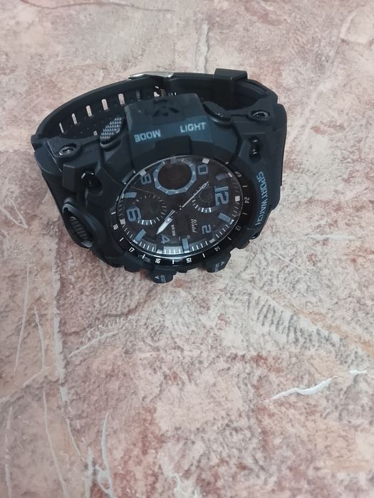Продам Часы продам Срочна
