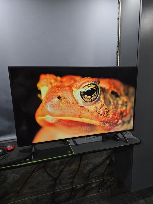 Телевизор Samsung 4K 43дюйма