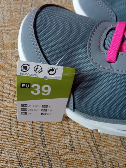 Маратонки с лепки на Decathlon 39 номер-нови