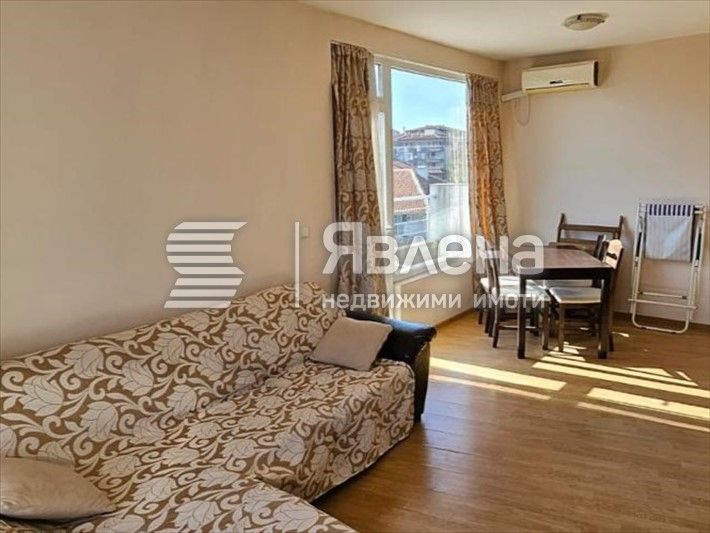 Продава се Двустаен апартамент в Бургас, Сарафово - 82 кв.м за 1208 €/кв.м - Снимка #2