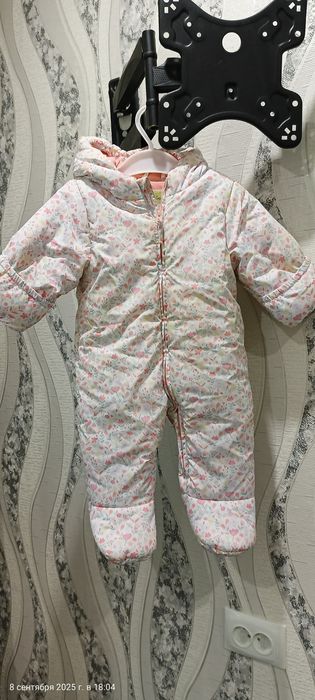 Продам осенний комбинезон 68 р.